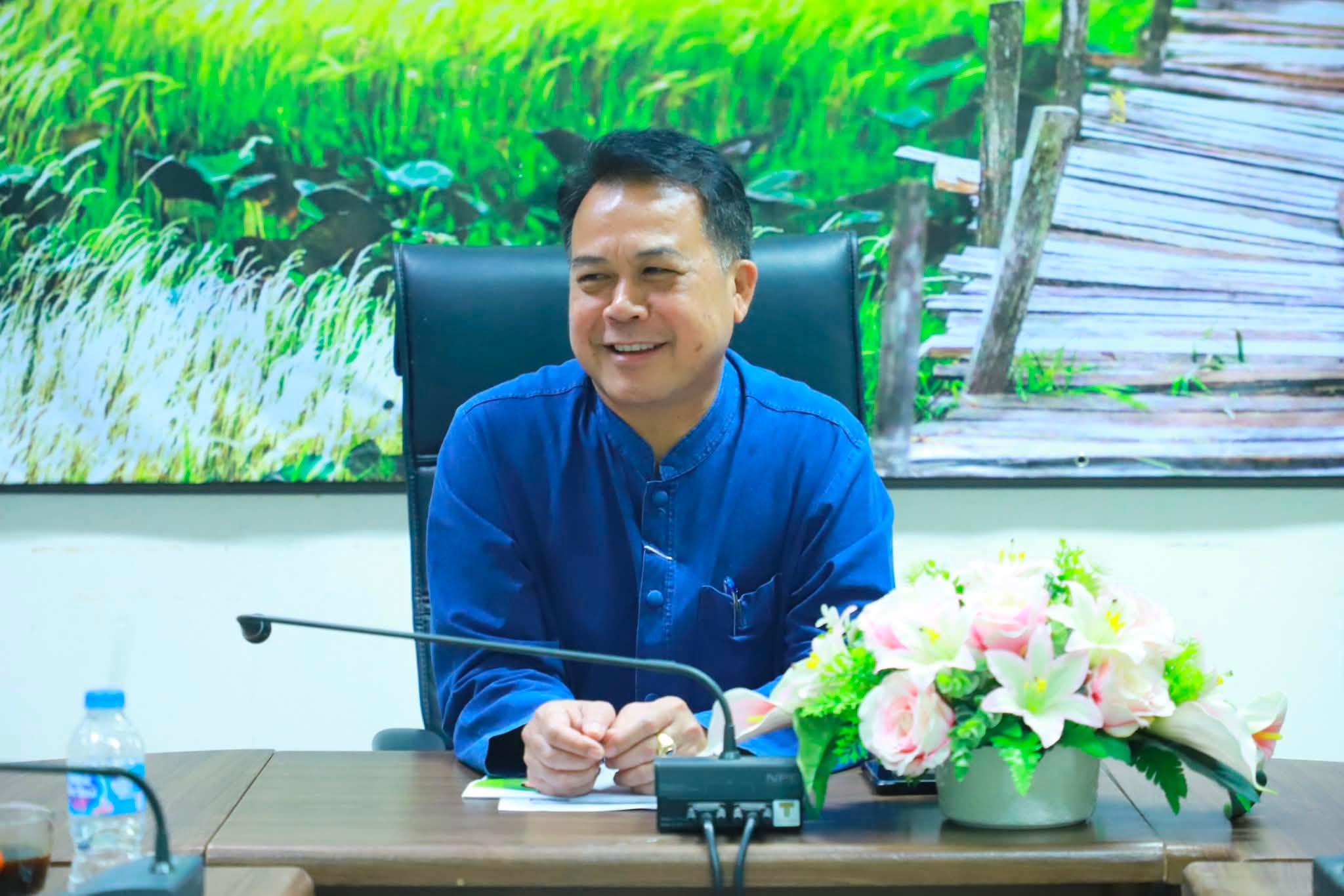 title - รองเลขาธิการ ส.ป.ก. ลงพื้นที่ตรวจเยี่ยม ส.ป.ก.มหาสารคาม พร้อมมอบโฉนดเพื่อการเกษตรให้แก่เกษตรกร